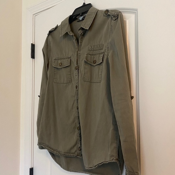 Olive Green Cargo Button-Down Long Sleeve Shirt - Picture 3 of 6